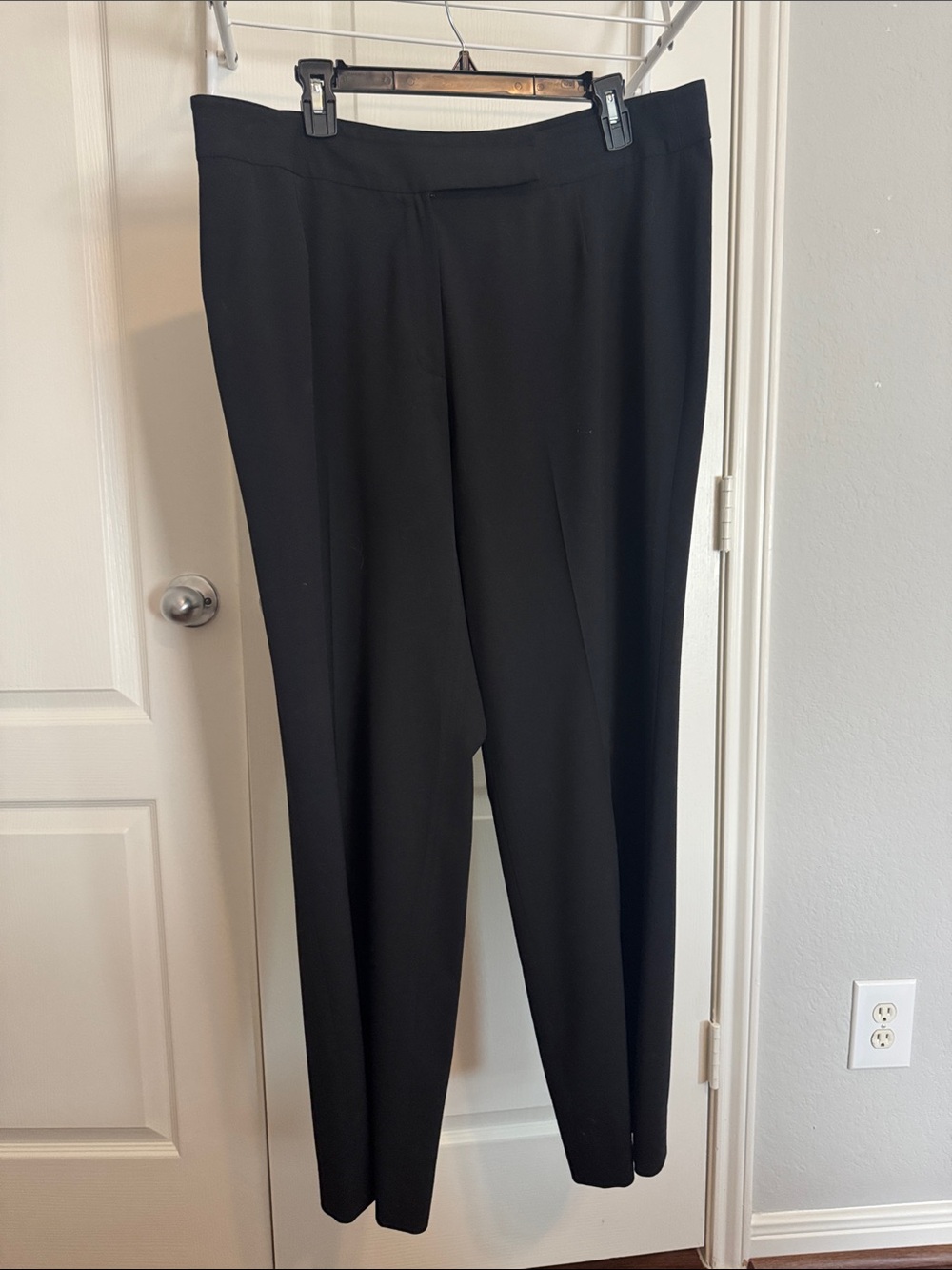 Tahari Black Women's Dress Trousers - Straight Leg